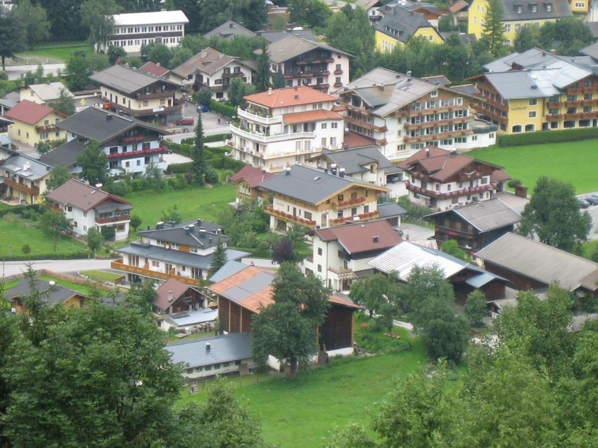 Apartment In Kaprun Near Ski Lift Exterior photo